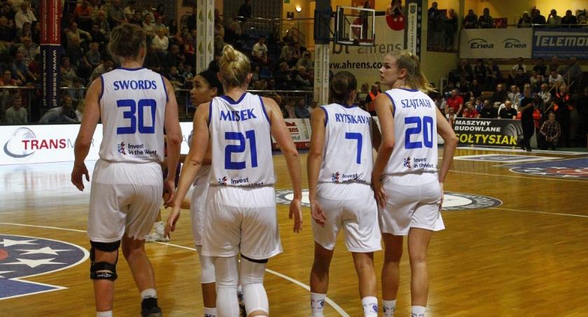 Honorowe zwycięstwo Akademiczek w pucharach