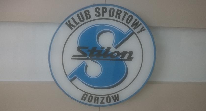 Czwarta porażka z rzędu. Stilon coraz bliżej strefy spadkowej
