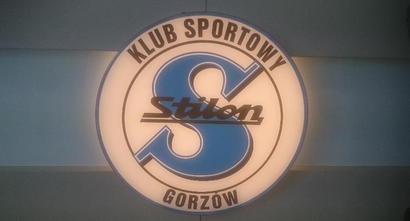 Wraca piłka nożna i to od razu z derbami! Grają też futboliści