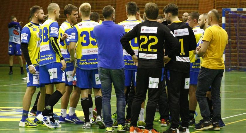 Trzecie miejsce Stali w kolejnym turnieju. Wygrane derby